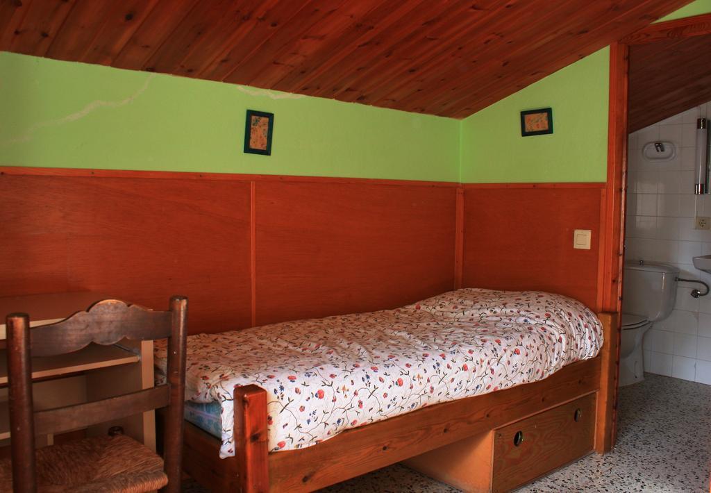 Hostel La Closa Castellar De N'Hug Zimmer foto