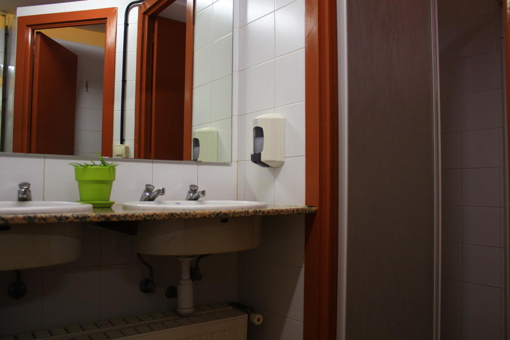 Hostel La Closa Castellar De N'Hug Zimmer foto