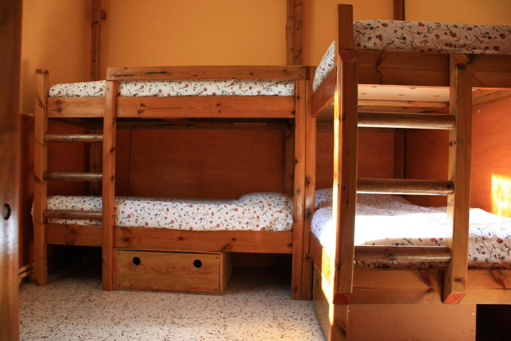 Hostel La Closa Castellar De N'Hug Zimmer foto
